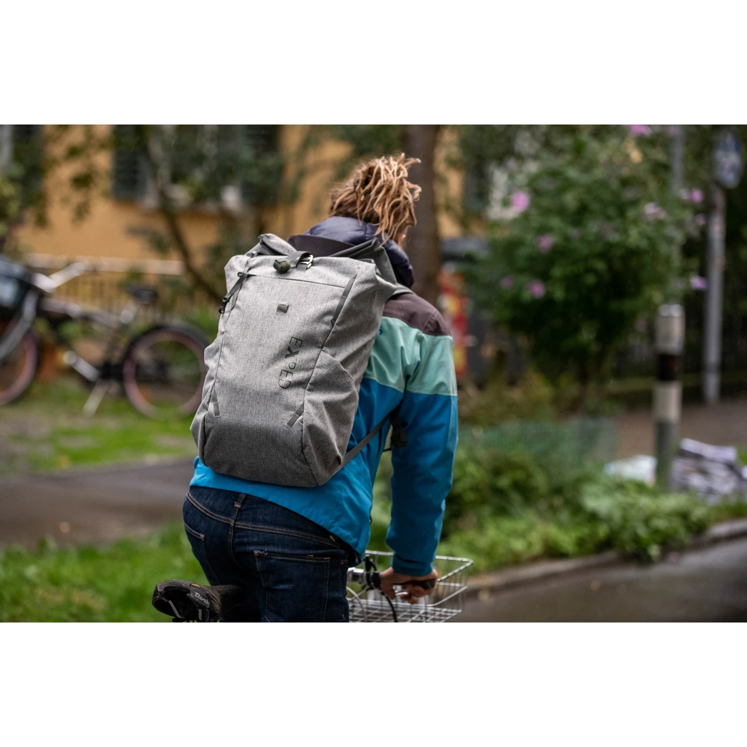 Exped Metro 20 Backpack - grey Exped Metro 20 Backpack - Grey -Msr Gear Shop exped in action 125 1215649