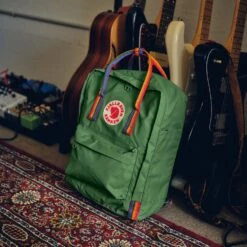 FJÄLLRÄVEN Fjällräven Kånken Rainbow Rugzak - Cobalt Blue -Msr Gear Shop fjaellraeven kanken rainbow backpack 3 1420086