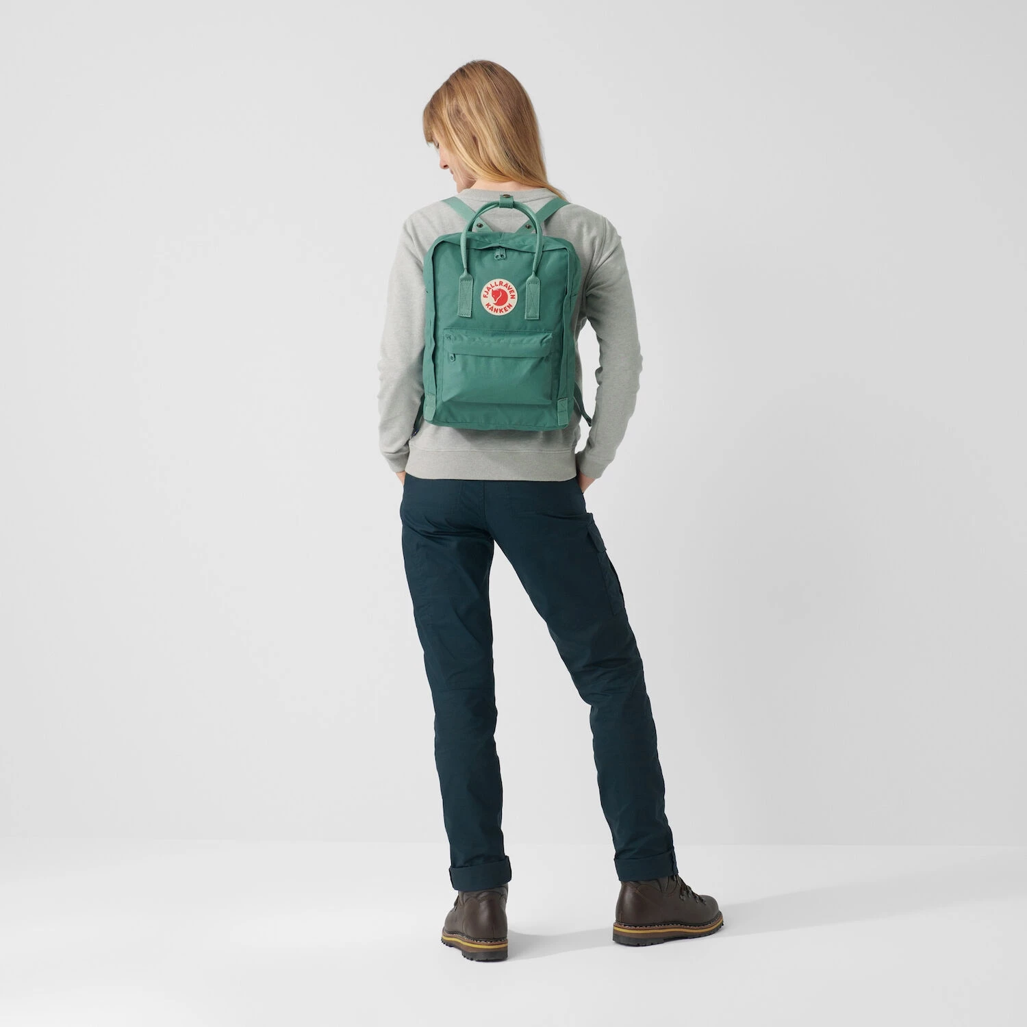 Fjällräven Kånken Rugzak - frost green/confetti pattern FJÄLLRÄVEN Fjällräven Kånken Rugzak - Frost Green/confetti Pattern -Msr Gear Shop fjaellraeven kanken rucksack arctis green 3 1025265