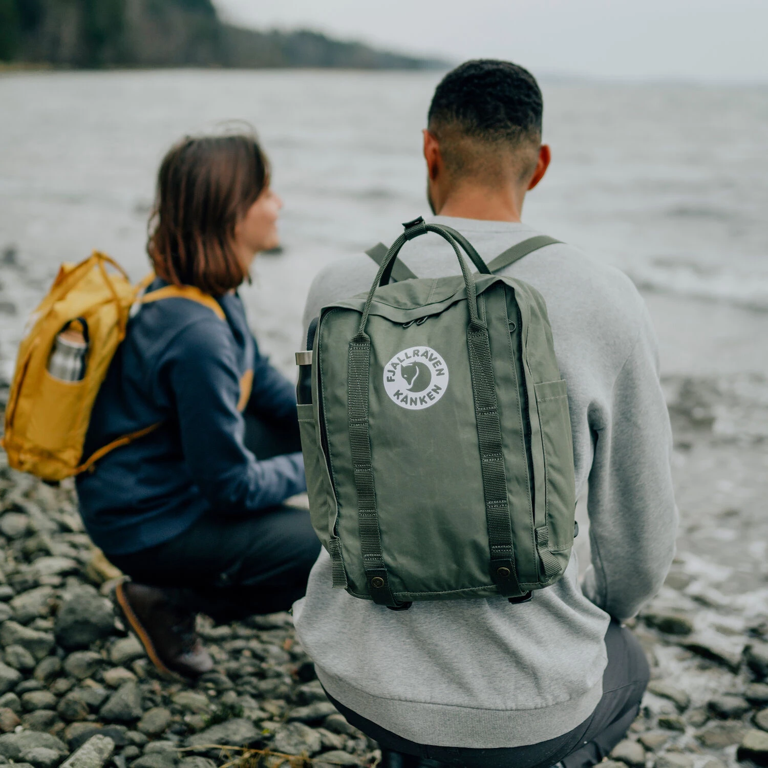 Fjällräven Tree-Kanken Rugzak - cloud grey FJÄLLRÄVEN Fjällräven Tree-Kanken Rugzak - Cloud Grey -Msr Gear Shop fjaellraeven logo sweater deep forest 7 1130269