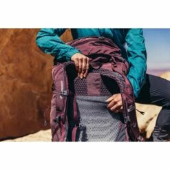 Gregory Deva 60 Women's Backpack - Emerald Green -Msr Gear Shop gregory deva 70 womens backpack 9 1193775