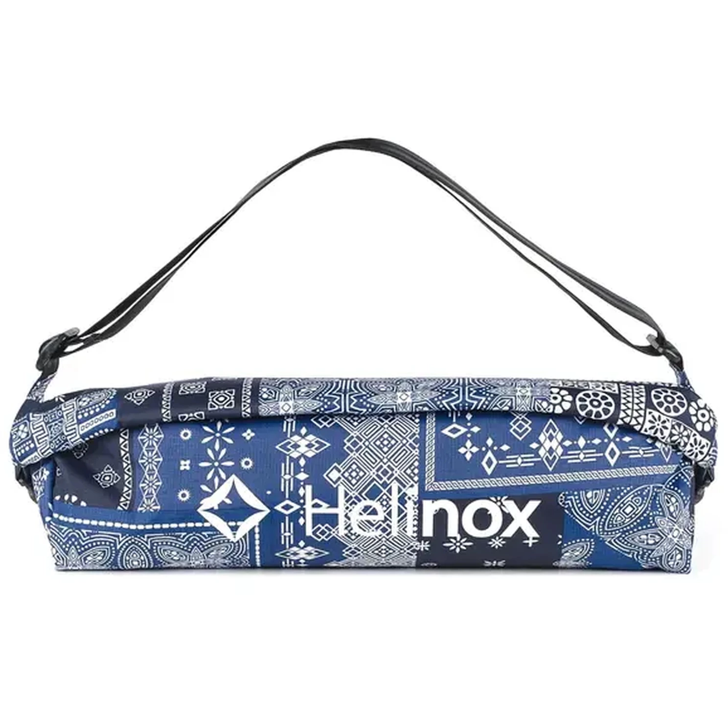 Helinox Incline Festival Chair - blue bandanna quilt - black Helinox Incline Festival Chair - Blue Bandanna Quilt - Black -Msr Gear Shop helinox incline festival chair blue bandanna quilt black 2 1182404