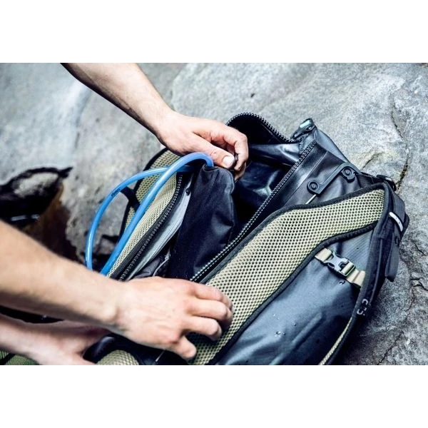 ORTLIEB Atrack 45L Backpack - petrol ORTLIEB Atrack 45L Backpack - Petrol -Msr Gear Shop ortlieb atrack cos 43029 1 943579