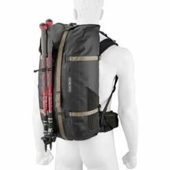ORTLIEB Atrack 45L Backpack - Petrol 6 ORTLIEB Atrack 45L Backpack - Petrol -Msr Gear Shop ortlieb atrack r7051 detail4 942712